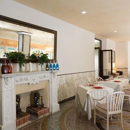 Battelli Only Adults Hotel