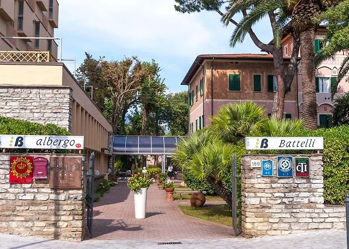 Battelli Only Adults Hotel