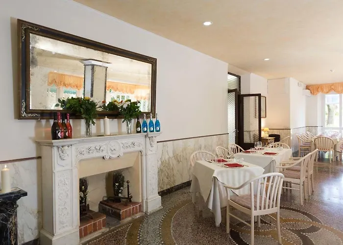 Battelli Only Adults Hotel
